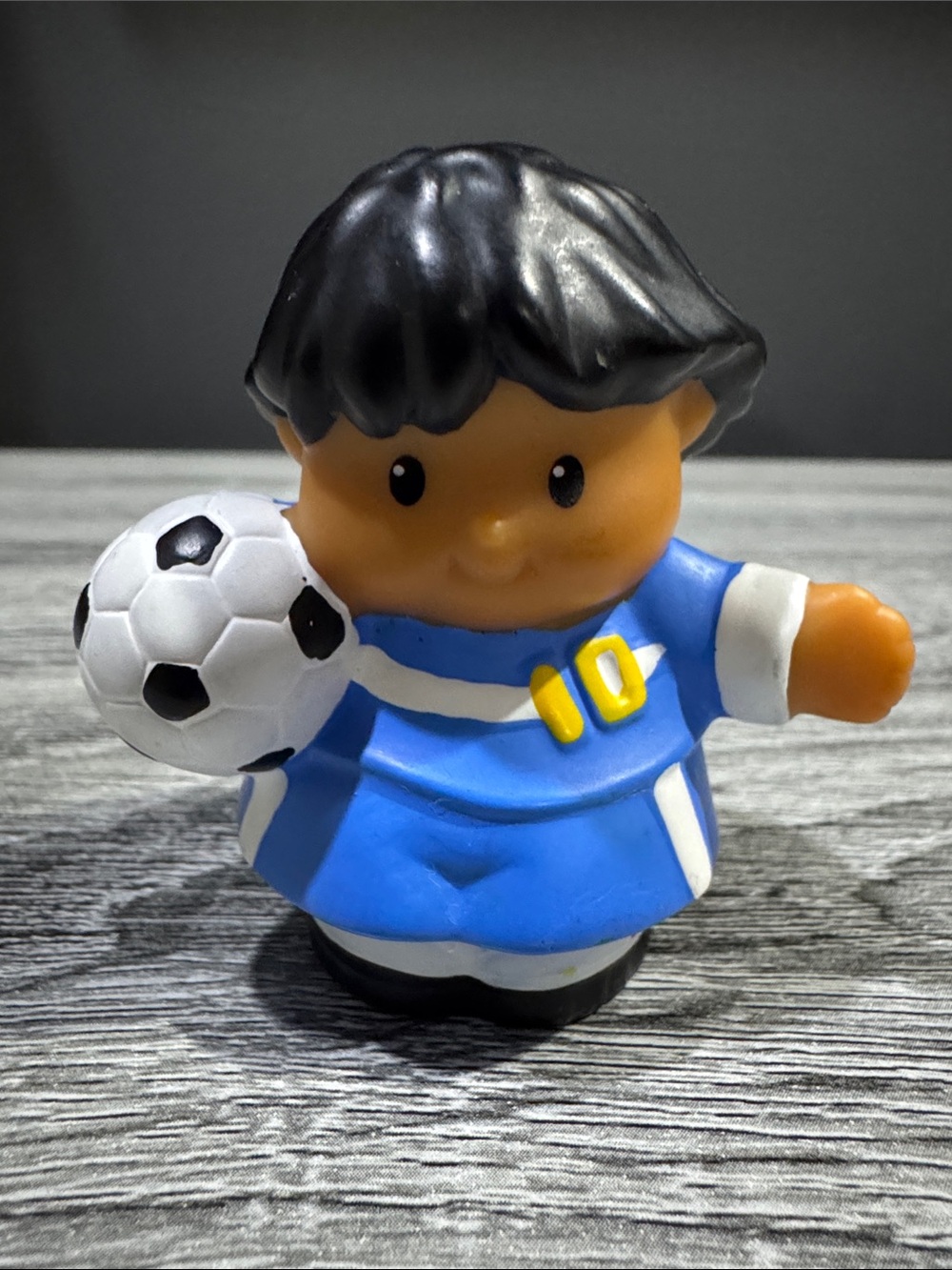 Fisher-Price | Little People: Hispanic Boy Soccer Player (2010) - Toy Figure